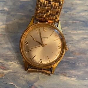Vintage Benrus Gold Tone manual wind wristwatch